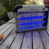 Aspectek 20 W : le test complet du tue-insectes électrique qui travaille tout seul pendant que vous dînez dehors